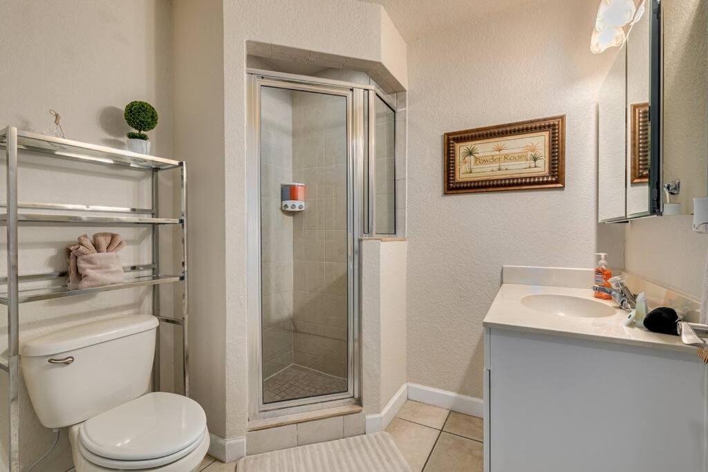 Walk To The Beach And Restaurants! - Coconut Villa'S Suite 2 St. Pete Beach Esterno foto